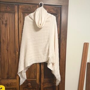 BCBGMaxAzria Cream Knit Wrap